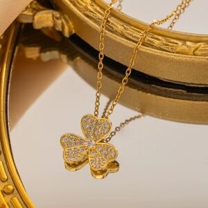 Titanium Pavé 3-Leaf Lucky Clover Necklace Gold Floral Jewelry